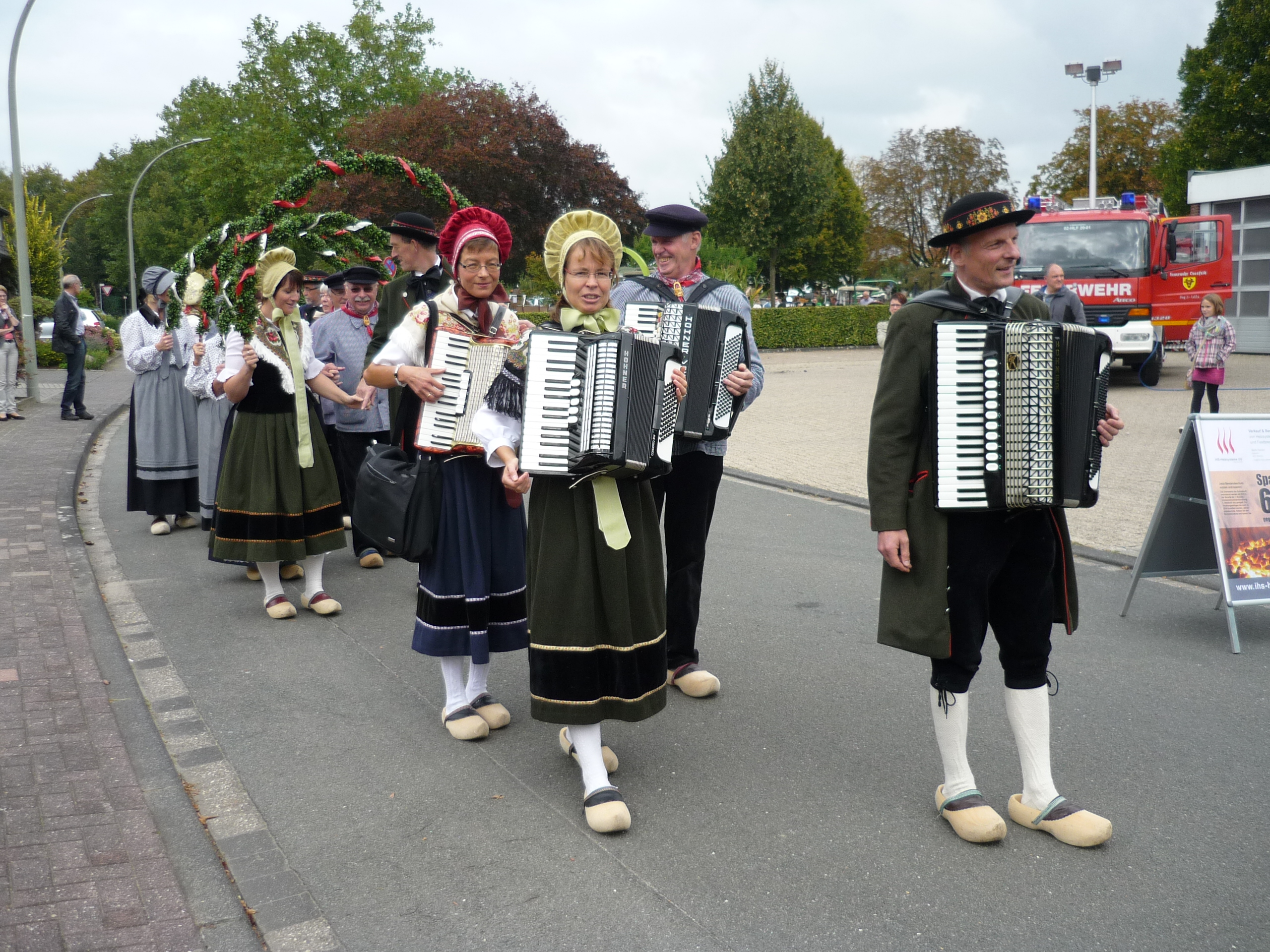 2014 Kartoffelfest Volkstanz-h